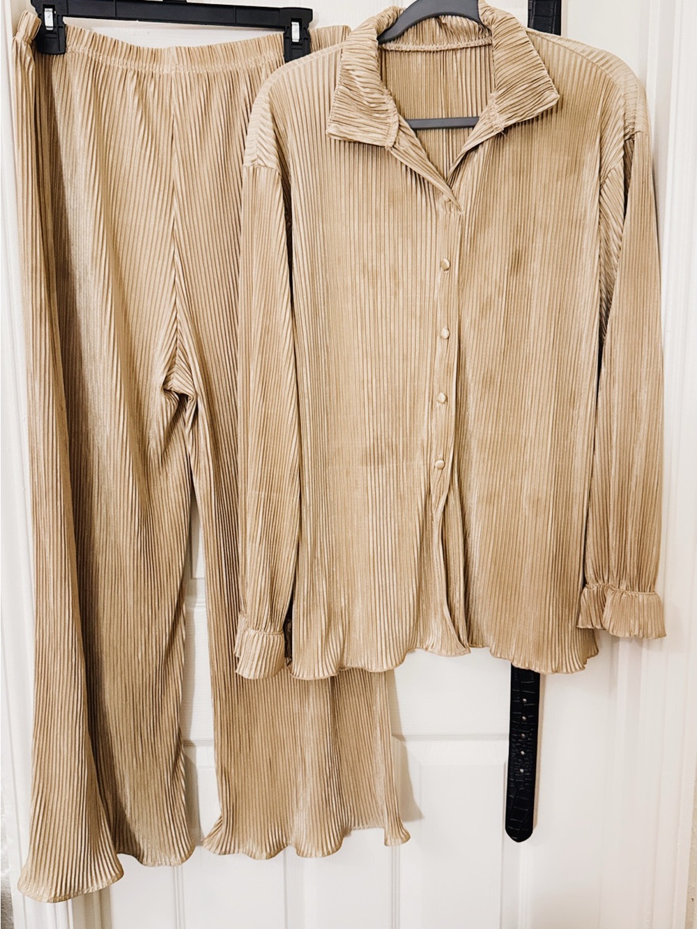 Plz read description Pleated Beige Two-Piece Pantsuit Set